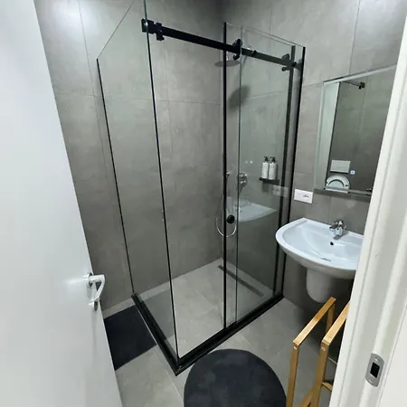 Luxury Center Apt25 Τίρανα